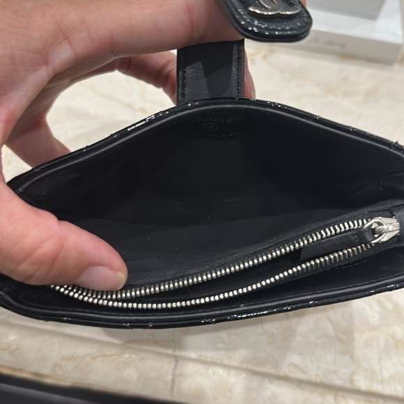 Chanel Matelasse Pouch Patent Black Multi Case - Picture 7 of 8